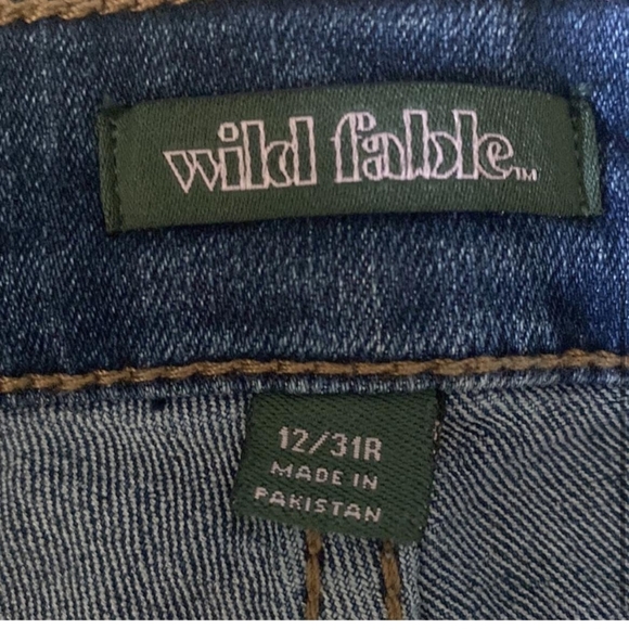 Wild fable highest Rise Jean Shorts Size 12 - Picture 3 of 6